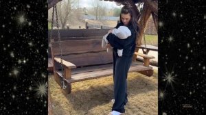 Ирина Пинчук с сыночками отдыхает за городом