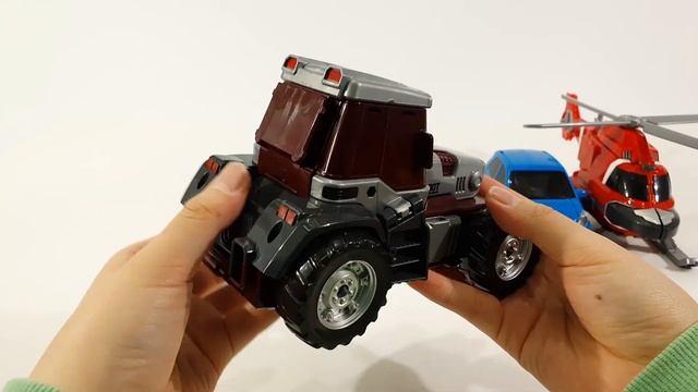 Helicopter Tobot Giga Seven MiniForce AnimalTron TriCop HelloCarbot GigantSaver Transformation