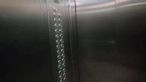 Лифт Alex 2014  г. в., 1000 кг., 13 персон.