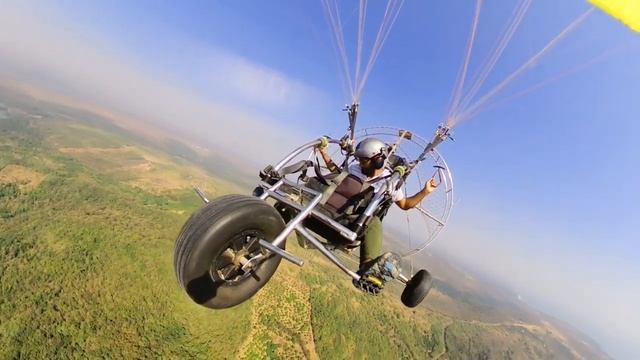 Paramotor solo Fun Flying over Devbag beach and Indian Ocean with polini Thor 250 and apco play 42 смотреть онлайн
