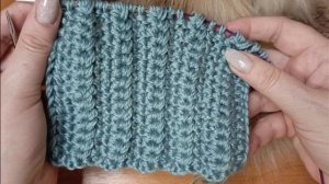 Фактурный узор спицами.
