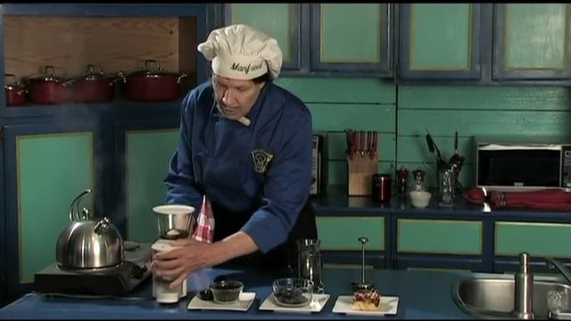 Plunger Filter Coffee - French Press Coffee - with homemade Raspberry Almond Coffee Cake смотреть онлайн