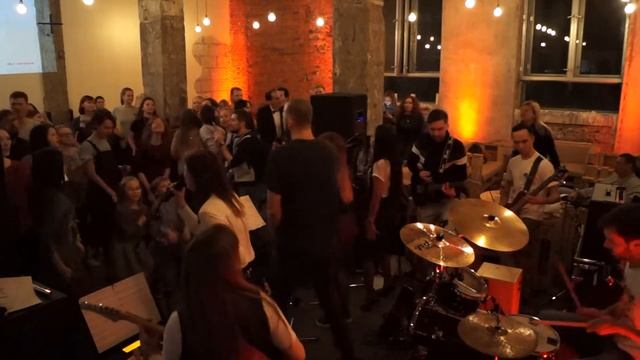 ВИА Простые вещи - Хали Гали (Добровечер 05.04) смотреть онлайн