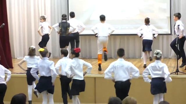 Виступ 5-В класу. День народження гімназії 2017 | Скандинавська гімназія смотреть онлайн