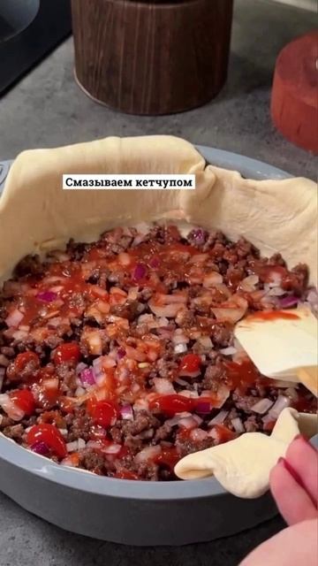 Пирог 🥧 "Чизбургер 🍔"

Пожалуйста, поддержите меня, если вам понравился рецепт! 🙏