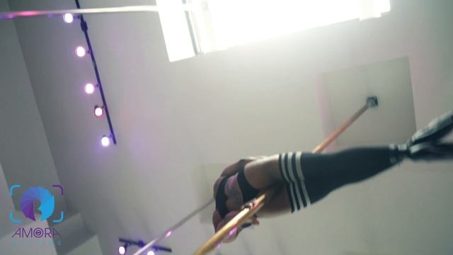 Mona Marie X Visuales de Vera'Sor X Amora Studios смотреть онлайн