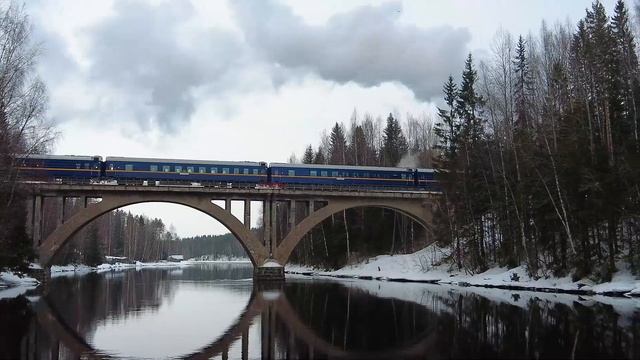 03.03.2024г. Фотосессия паровоза П36-0120 на мосту. Russian steam locomotives. смотреть онлайн
