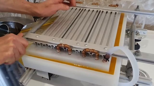 Изготовление литой вощины дома.