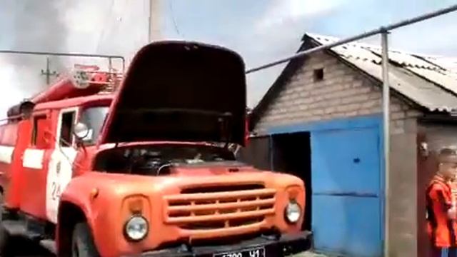 Последствия авиаудара 2.07.14 по пригороду Луганска смотреть онлайн