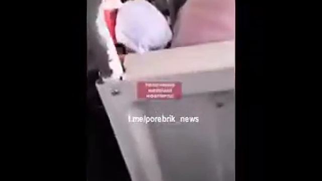 Случай в общественном транспорте на Московии смотреть онлайн