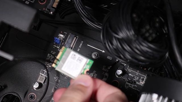 Remplacer le module LAN sans fil des ordinateurs OMEN by HP Obelisk 875-1000, 875-0xx, 870-xxx