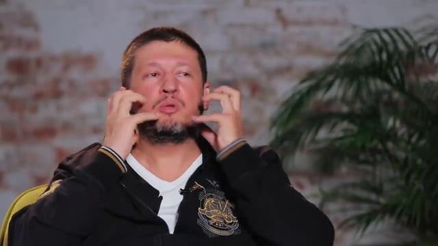 Как Ренат Акзамов начал ходить к психологу смотреть онлайн