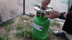 Газовая горелка с баллоном, пропановая горелка.