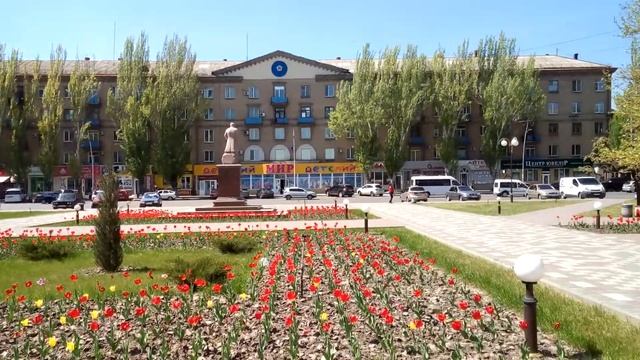Мелитополь. Центральная площадь. Весна смотреть онлайн