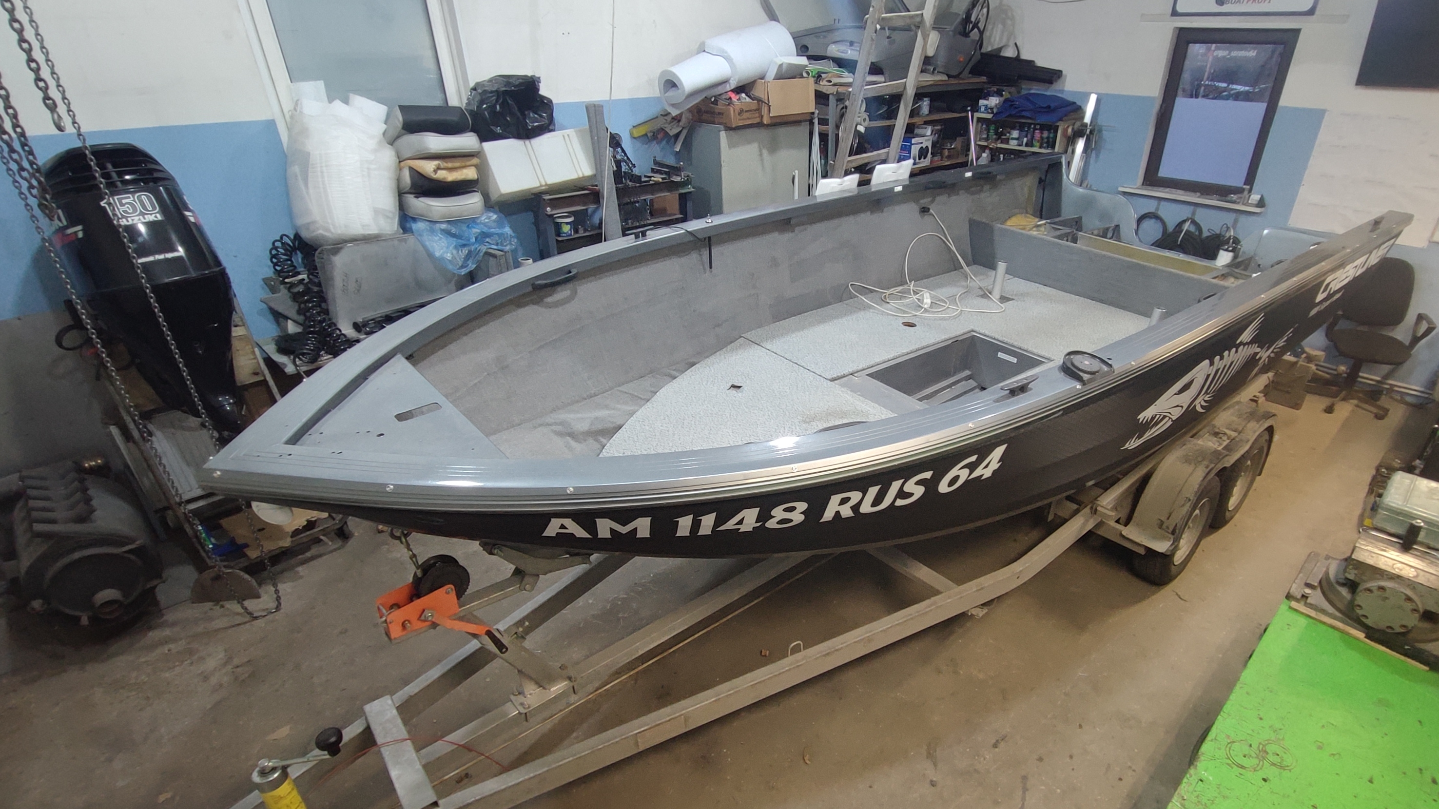 CRESTLINER 1800 Super Hawk  Suzuki 150.Пытаемся вернуть былое состояние. Часть 4.