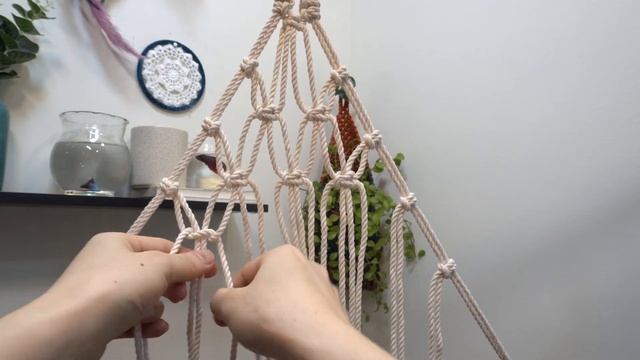DIY Macrame plant hanger #6 just a few basic knots super easy for macrame biginners смотреть онлайн