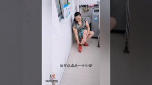 polio women life short leg Walking with crutches #polio