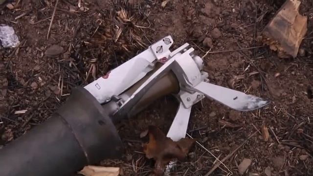 Луганск, Красный Луч. Разбитая техника Украинско смотреть онлайн