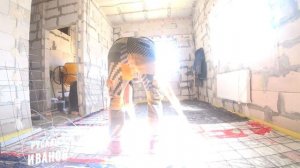 Окончание заливки полов.Теплый пол.Укладка.Белые ночи в Питере....Арахис расцвел!!!