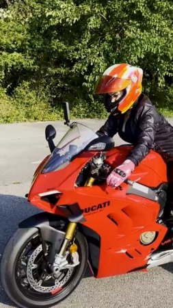 Катя Алмаз Katyaalmaz ducati