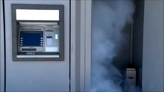 ЗАЩИТА ПРИ ТРАНСПОРТИРОВКЕ НАЛИЧНЫХ ДЕНЕГ смотреть онлайн