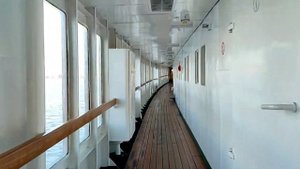 из Мурманска в Островной на теплоходе Клавдия Еланская