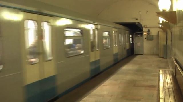 81-760/761 "Ока", ст. Авиамоторная смотреть онлайн