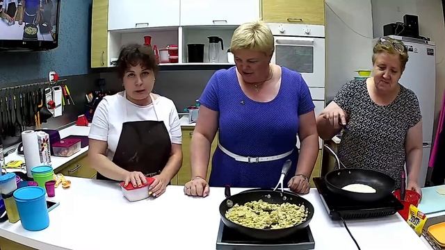 Мастер-класс «Творожные сырки, треугольники с мясом»