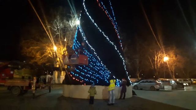 ЕЛКА НА НАХИМОВА смотреть онлайн