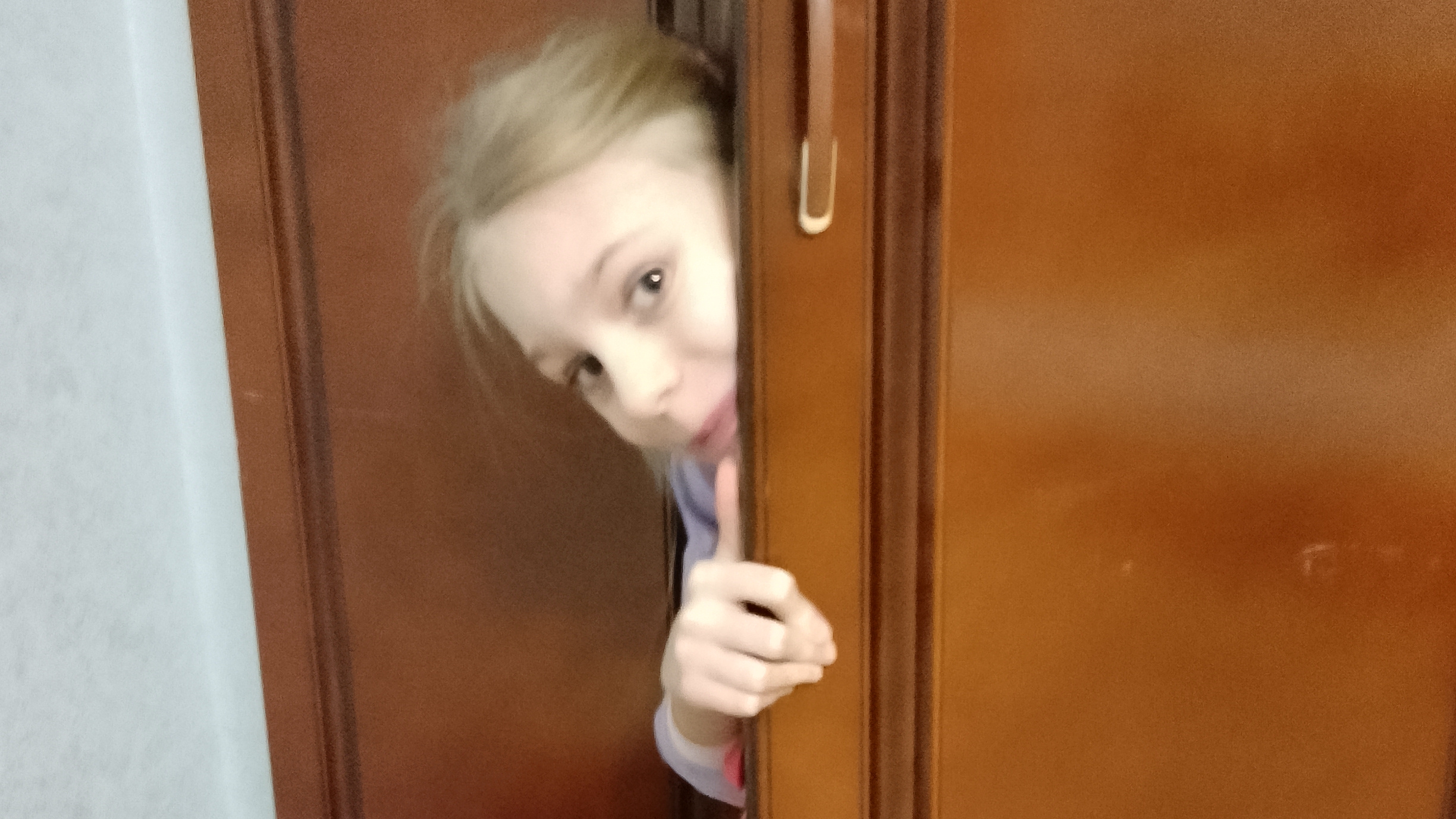 играем в прятки😯 смотреть онлайн