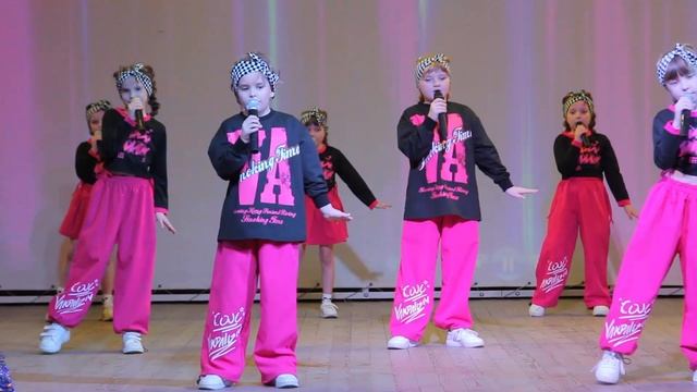 Эстрадный ансамбль " Карусель" - Утки смотреть онлайн