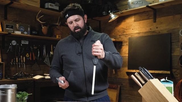 How to Hone Kitchen Knives - How to use a Honing Steel or Ceramic Honing Rod смотреть онлайн