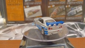 Nissan skyline GTR BNR34 tomica premium
