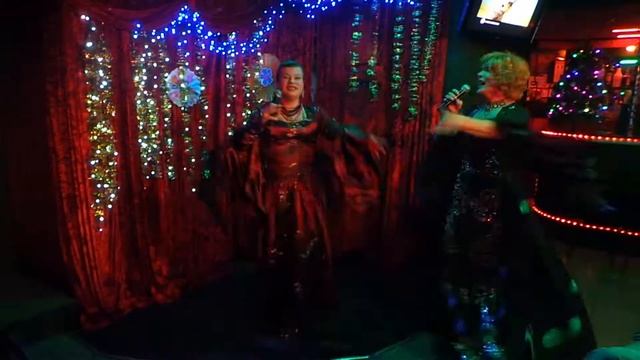 Аурелия Фурс