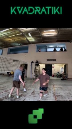 Диагональный Квадратиков уничтожает от третьего лица :)