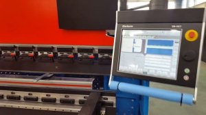 CNC Press Brake | Delem DA-66T 2D Touch Screen Control on Krrass Press Brake 3D Graphical display