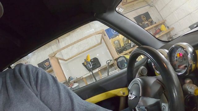 2005 Mini Cooper S Test Video M5MN117 смотреть онлайн