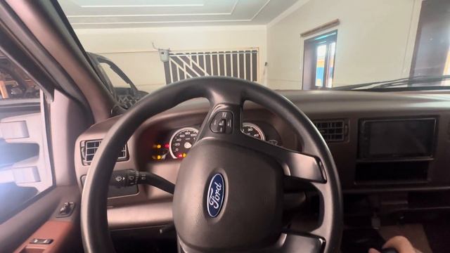 Conhecendo f4000 cabine estendida смотреть онлайн