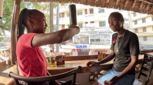 СМАРТФОН ДЛЯ АФРИКАНКИ ? ПОШЛИ К ОКЕАНУ в МТВАПА КЕНИЯ