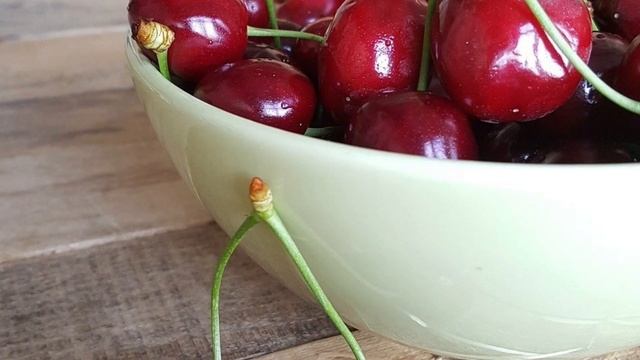 Вишня: многие не догадываются о необратимых последствиях. смотреть онлайн