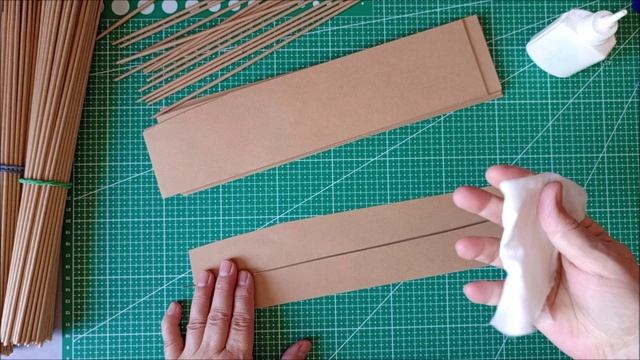 Пробую крутить трубочки из крафт бумаги смотреть онлайн