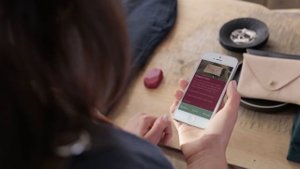 Estimote Bluetooth Smart Beacon - iBeacon-compatible