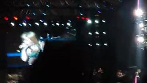 Kelly Clarkson - Stronger (What Doesn't Kill You) (Live @ Pop Music Festival 2012)