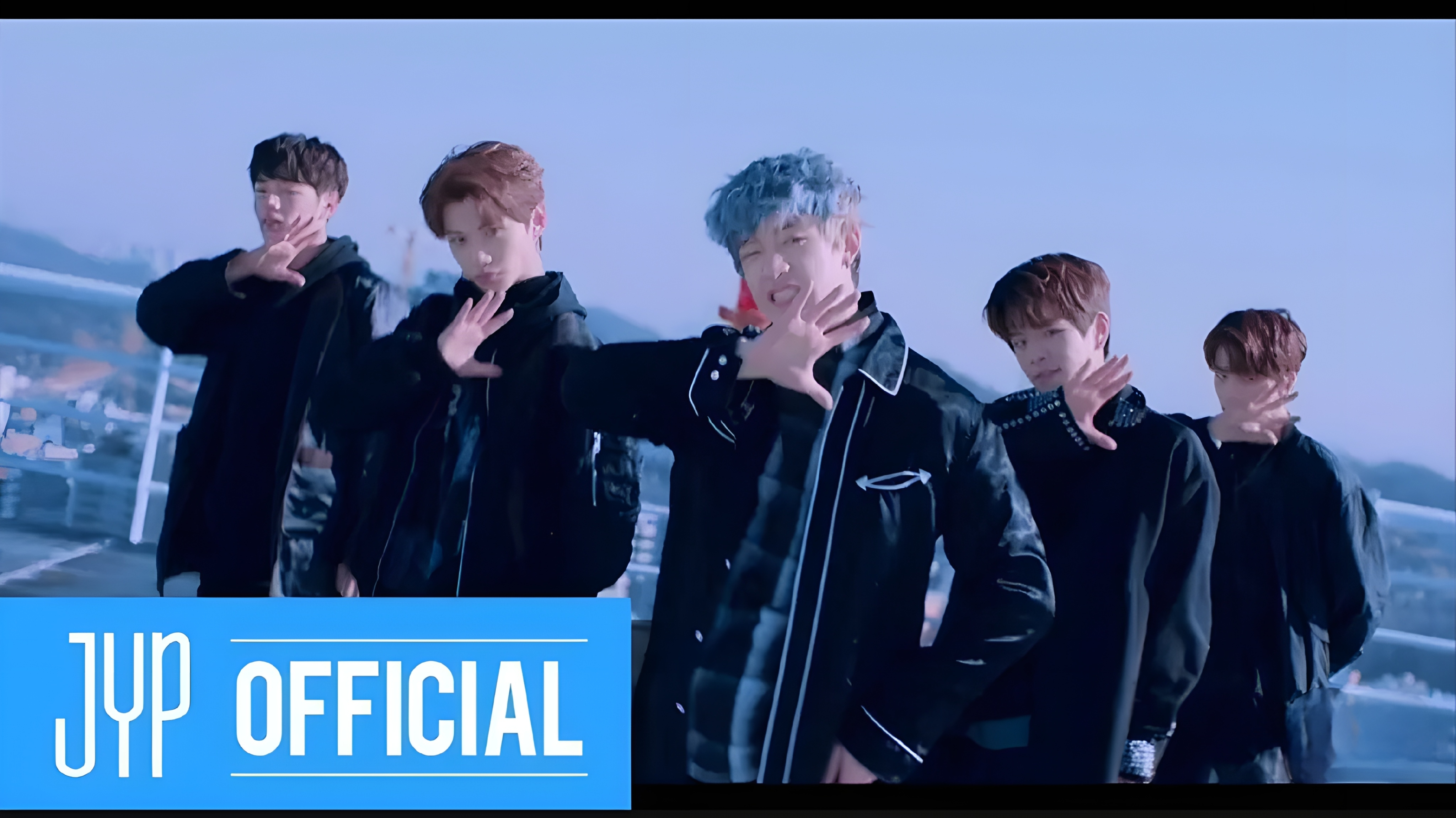 Stray Kids "어린 날개(Spread My Wings)" Performance Video смотреть онлайн