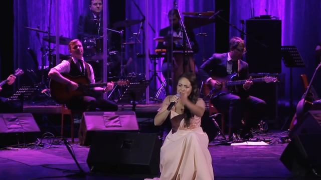 Алёна Петровская-Белоруссия и Россия(муз. Н.Топчий, сл.Г.Курсов) смотреть онлайн