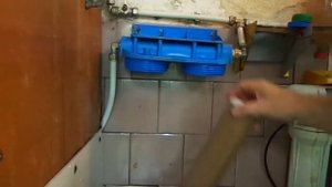 Замена картриджей в фильтре.