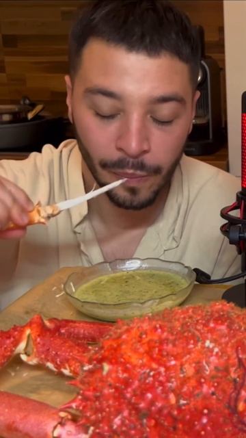 Crab SEAFOOD #asmr #asmrfood #mukbang #satisfying #shorts смотреть онлайн