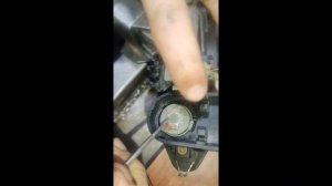 Как снять ячейку с ручки передней двери Rover75