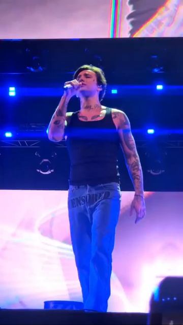 XOLIDAYBOY Твой романс Москва МтсLiveХолл 12.12.24 #xolidayboy #иванминаев #концерт смотреть онлайн