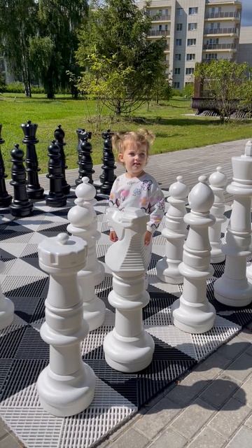 Шахматы ♟️♟️♟️♟️♟️ ☀️🌧️ После  дождичка 🌧️☔️ #2года5месяцев